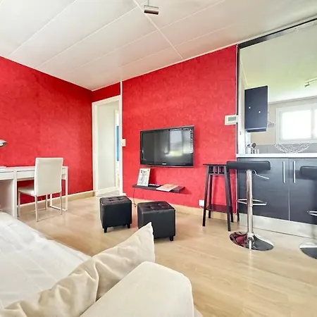 F2 Proche Axes Principaux - Claude Guichard Apartment