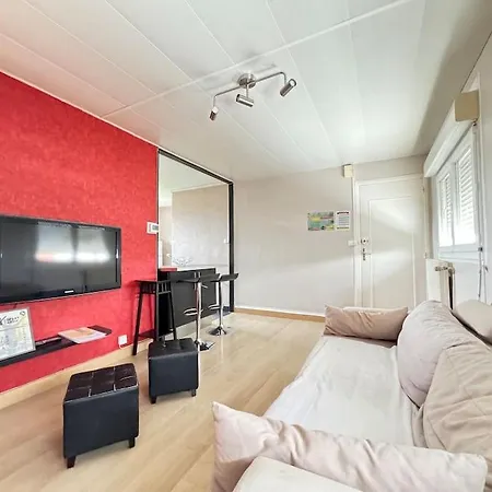 F2 Proche Axes Principaux - Claude Guichard Apartment